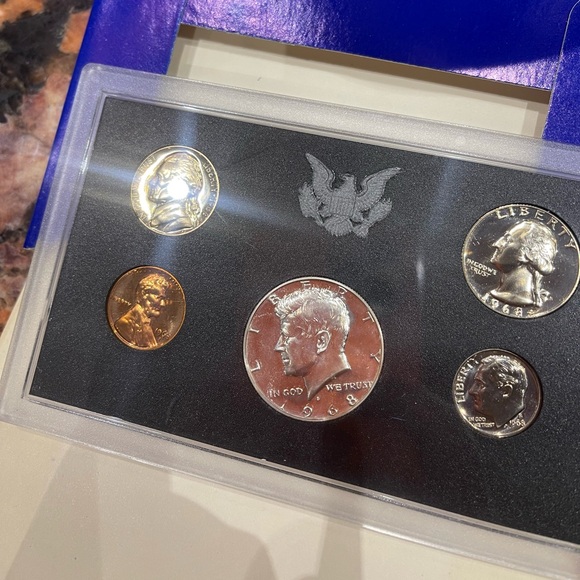 1968 Coin Proof Set - Picture 3 of 7
